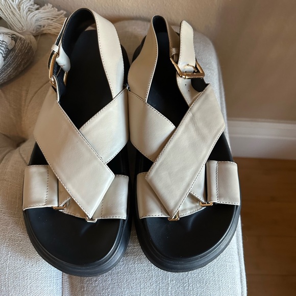 Tony Bianco Sandals - Picture 1 of 5